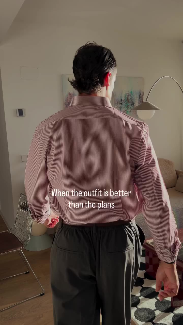 No plans. Just a good outfit. Watch @rolex Shirt @bexley.officiel Trousers…