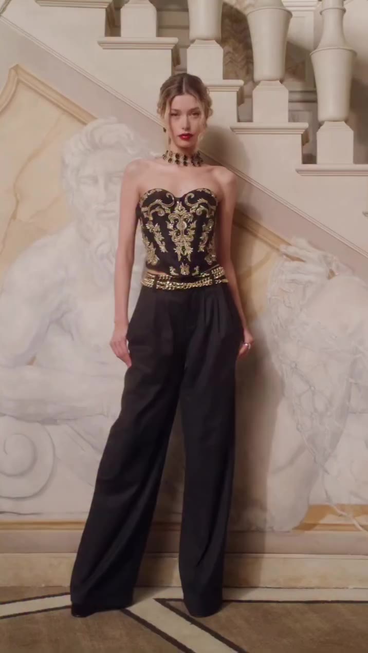The perfect top, the perfect trouser… 🔥