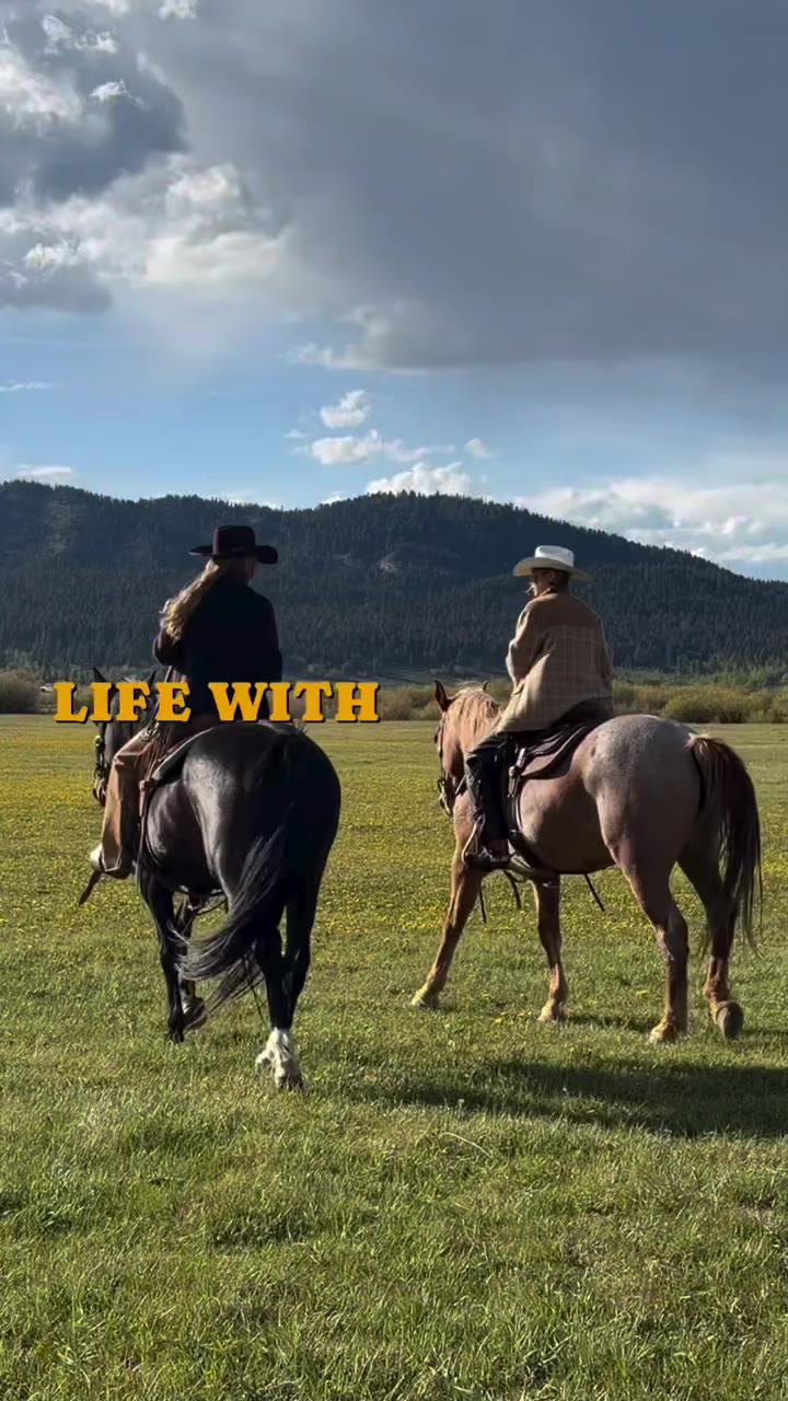 Life with @gigihadid and @bellahadid