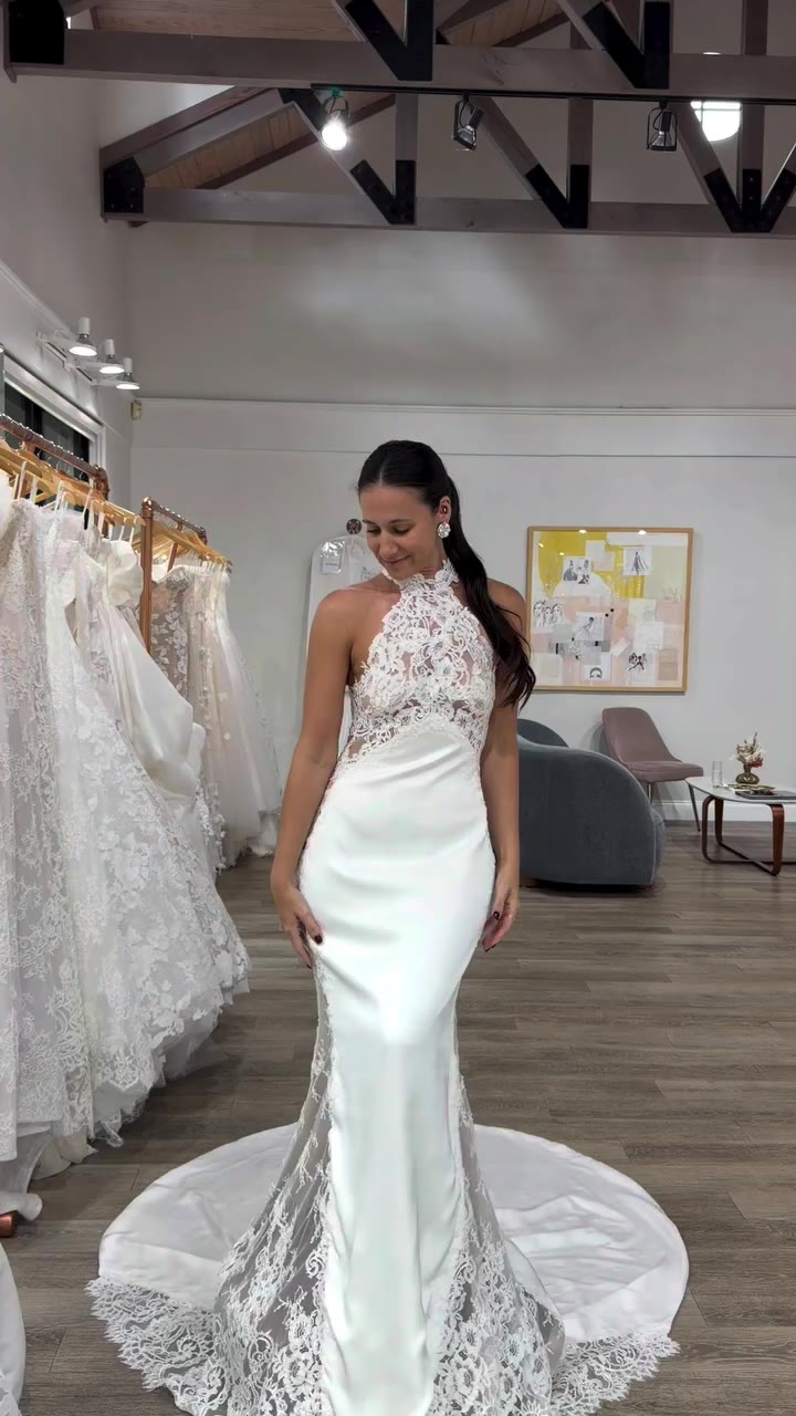 So excited to try on our newest arrivals 🍾✨💍 Nina by @lihihod The Kiss…