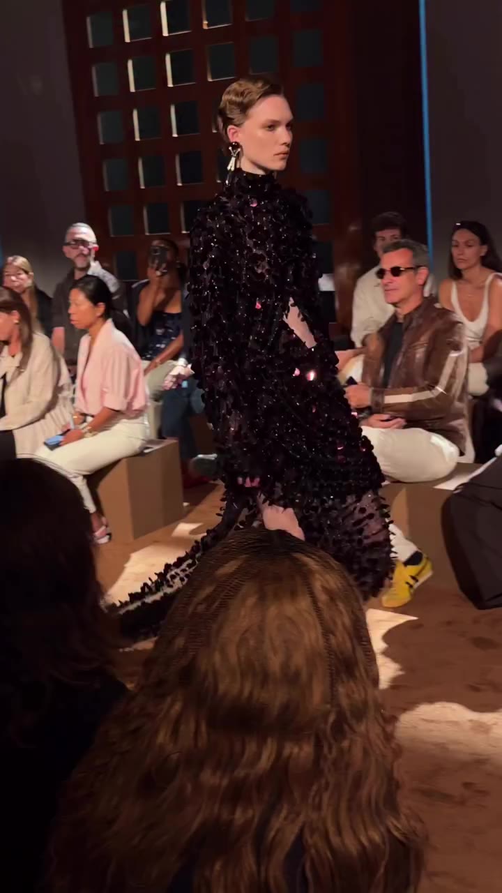 Reverse engineering - from the last looks to the first looks at @ferragamo…