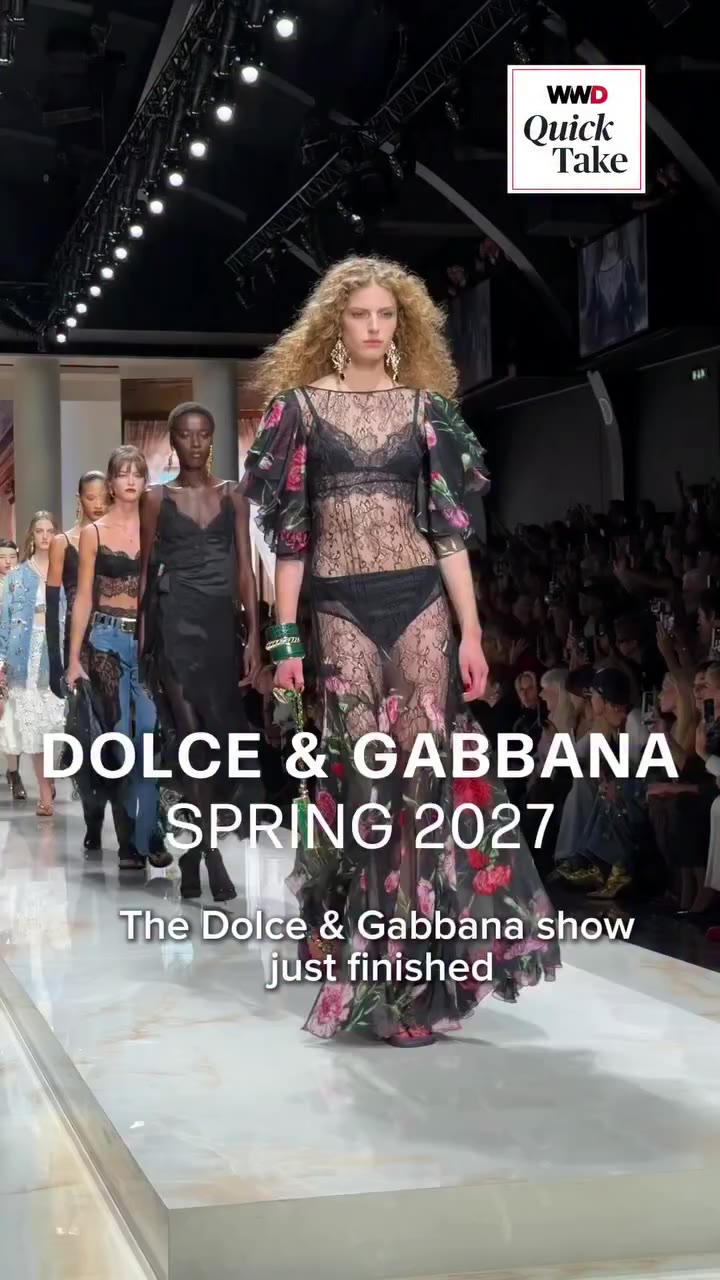 It was an ode to Sicily in the @dolcegabbana Spring 2027 collection. Take a…