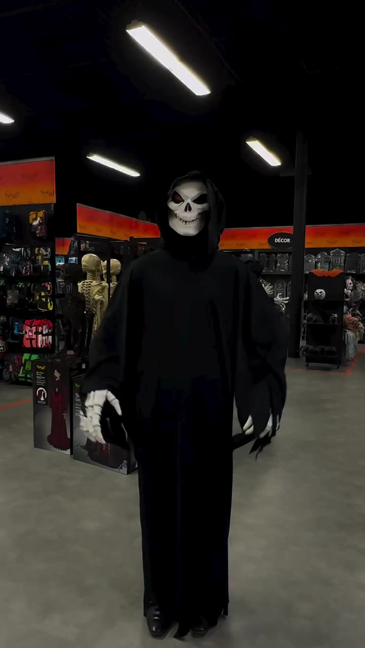 Jack really knows how to work the camera. 💀📸⁣