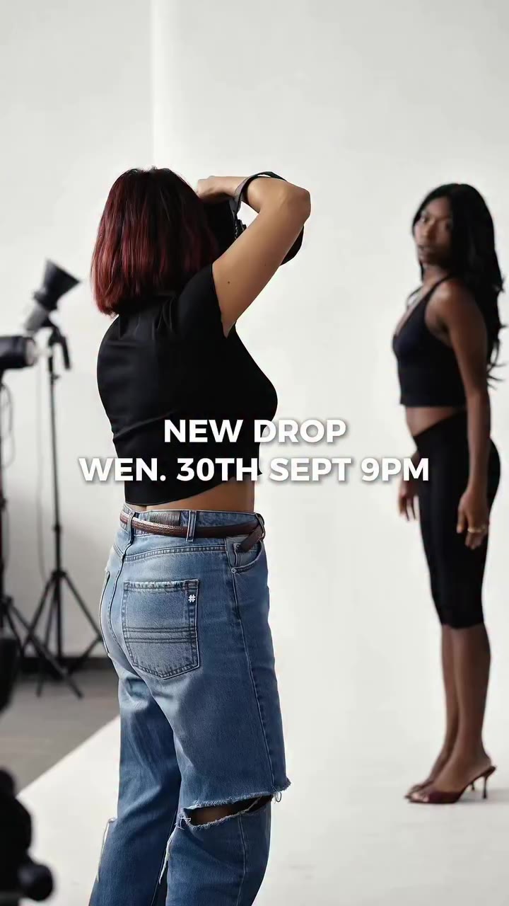 WEDNESDAY 30 SEPTEMBER - 9PM WOMEN’S ACTIVE WEAR Disponibile dal 30 settembre…