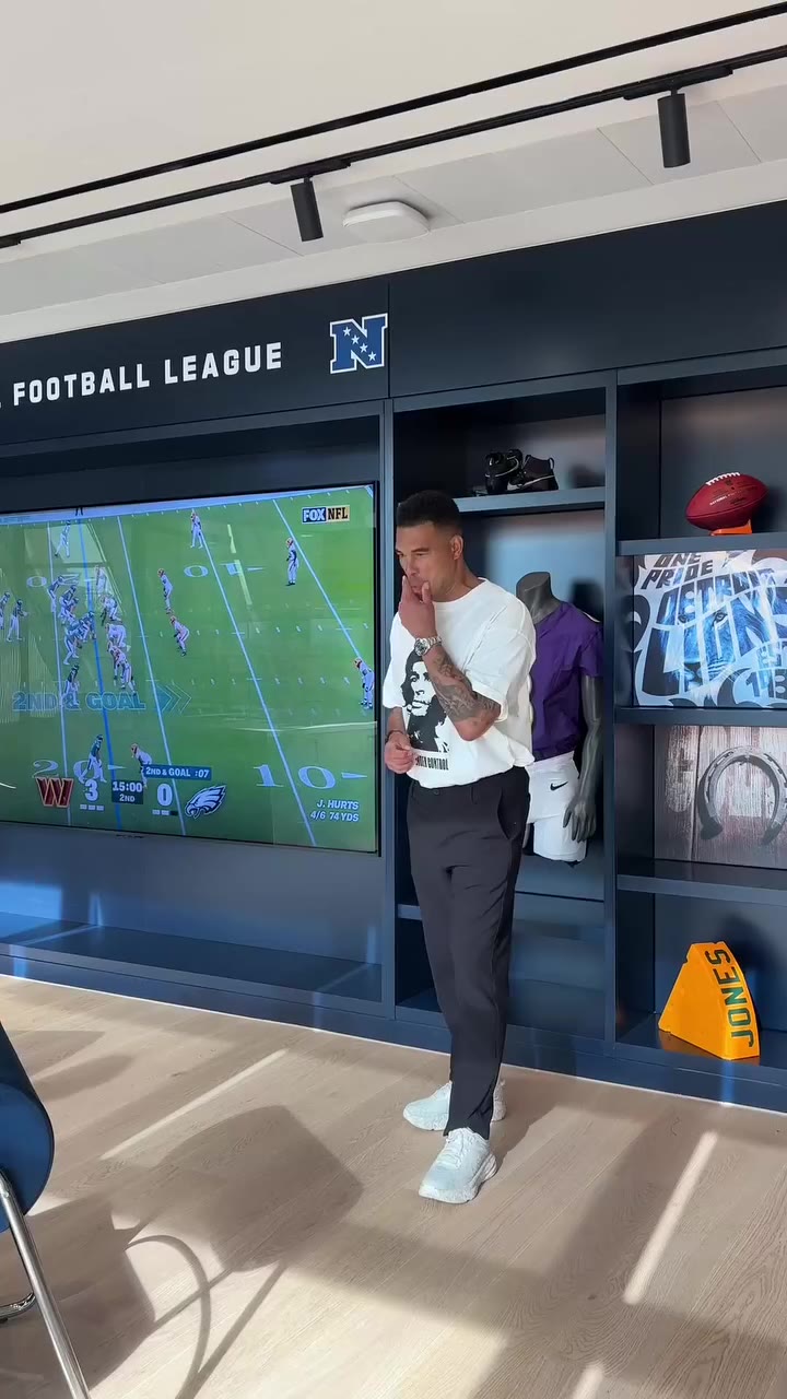 🏈 WHO'S GOING TO WIN THE SUPER BOWL? 🏈 A bold early-season prediction from…
