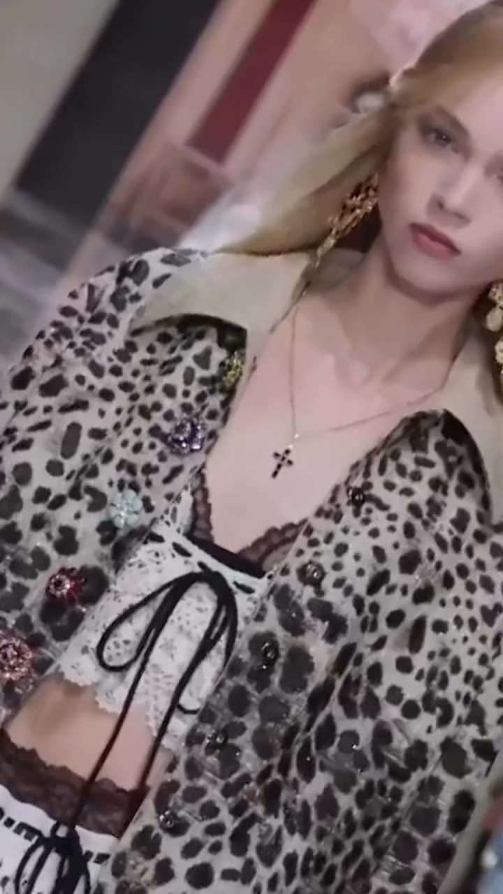 @dolcegabbana SS27 🌺 @elladalton_ @matilde.lcd @annemaryaderibigbe…