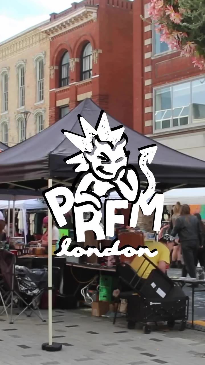 ⚡️PUNK ROCK FLEA FEST - DAY THREE⚡️ Vendors are up! Music is playing. We are…