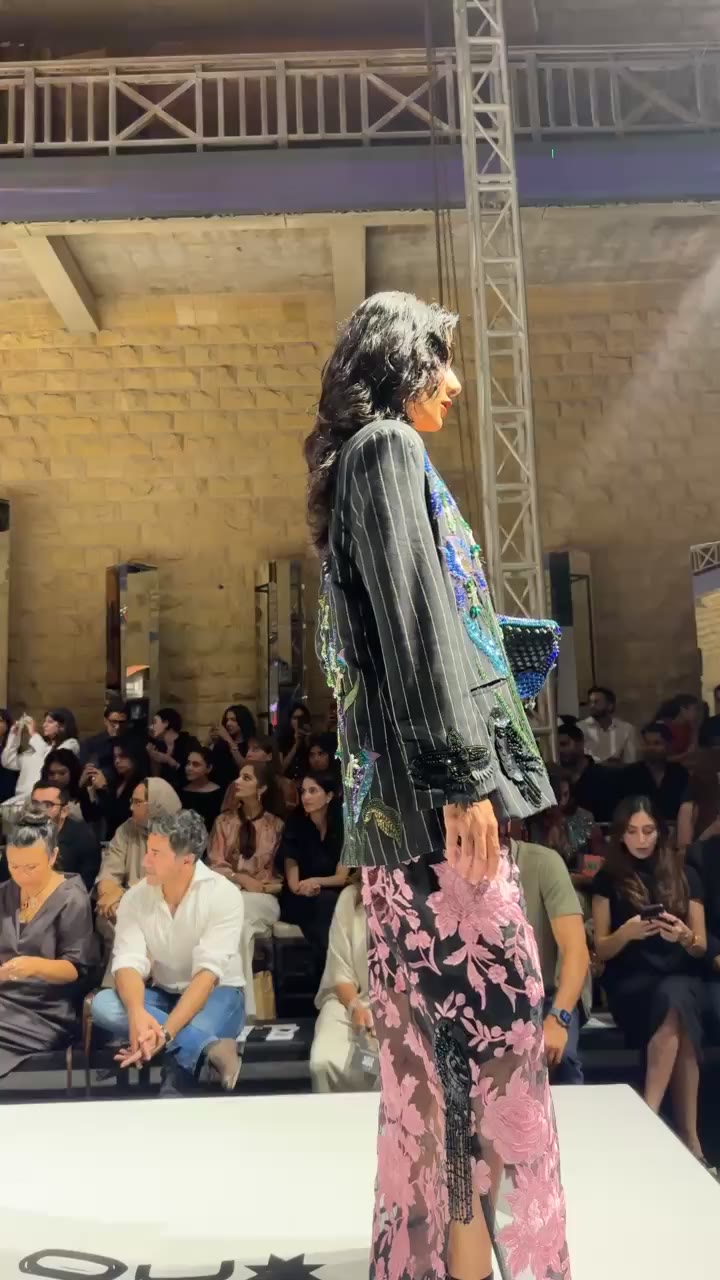 Look by @laamfashionweek