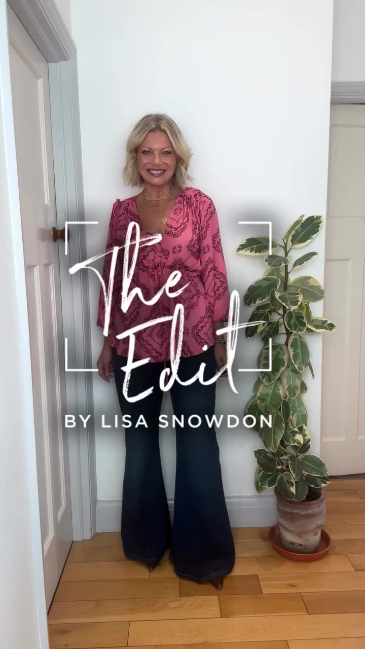 ad: HOW I’M STYLING the new @lisa_snowdon edit for @bonmarche 💕🤠👢 One of my…
