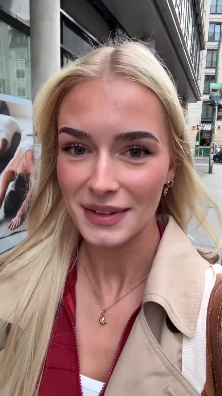 Diese Farb Kombi schreit einfach It Girl 🍒🍦bin dafür, dass wir wieder mehr…