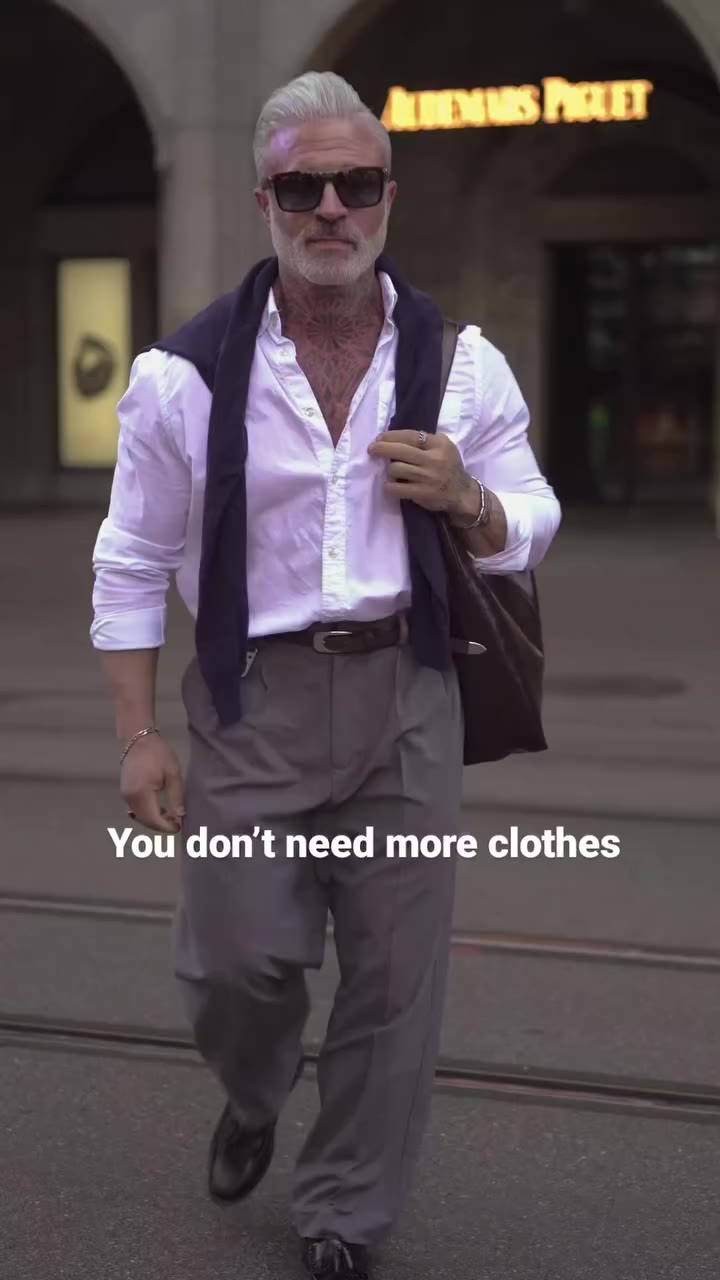 You don’t need a bigger wardrobe. You just need to know how to use it. 🤎 Save…