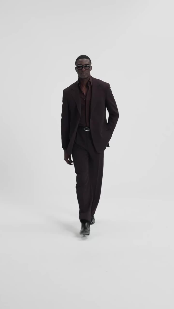 Marc, our Styling Director, introduces the new single-breasted burgundy suit …