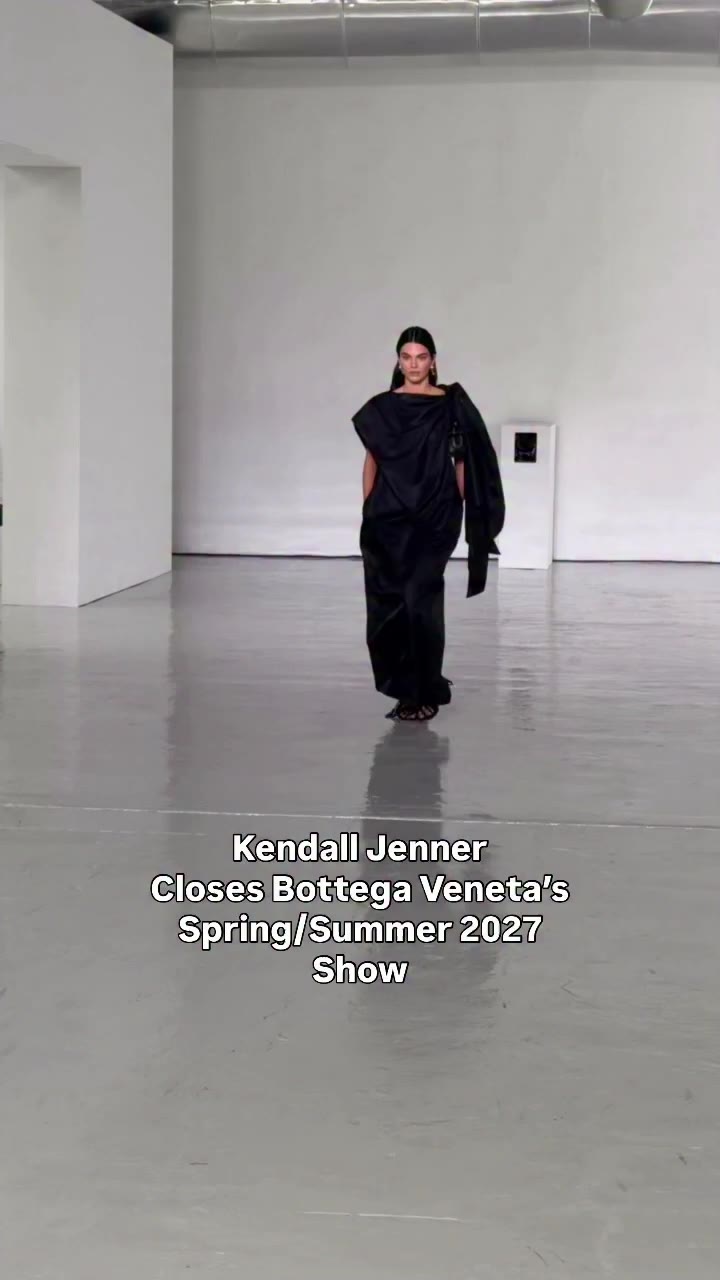 @kendalljenner is a #BottegaVeneta girl. The model just closed the designer’s…