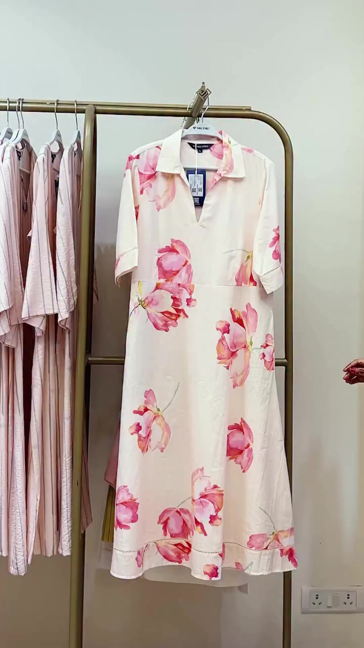 Dresses so good gotta fight for it! Flat ₹1999 Shop from our website