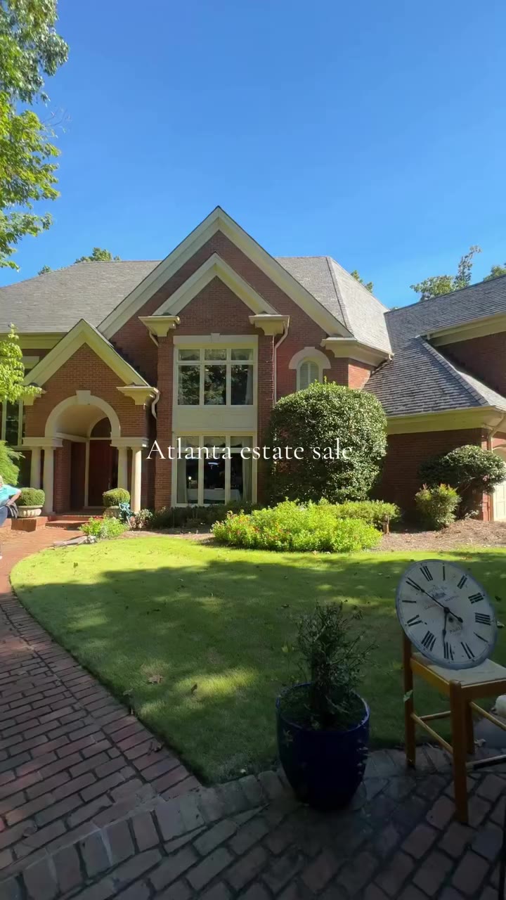 Estate sales are my ideal weekend itinerary #vintage #estatesale…