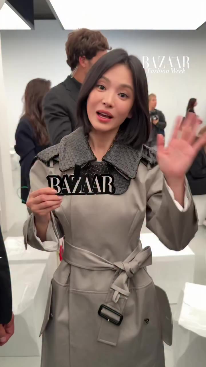 #B_MFW 쇼가 끝난 후, 보테가 베네타의 새로운 앰버서더 #송혜교 를 만났습니다. 첫 보테가 베네타 쇼를 마친 그녀에게 소감을…