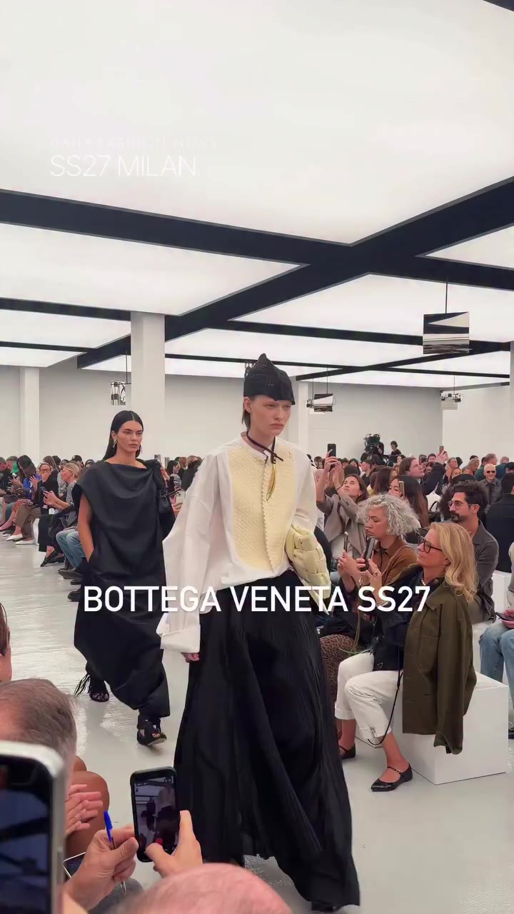 Finale at Bottega Veneta Summer 2027 끝까지 눈을 뗄수 없었던 Bottega Veneta 📍Bottega…