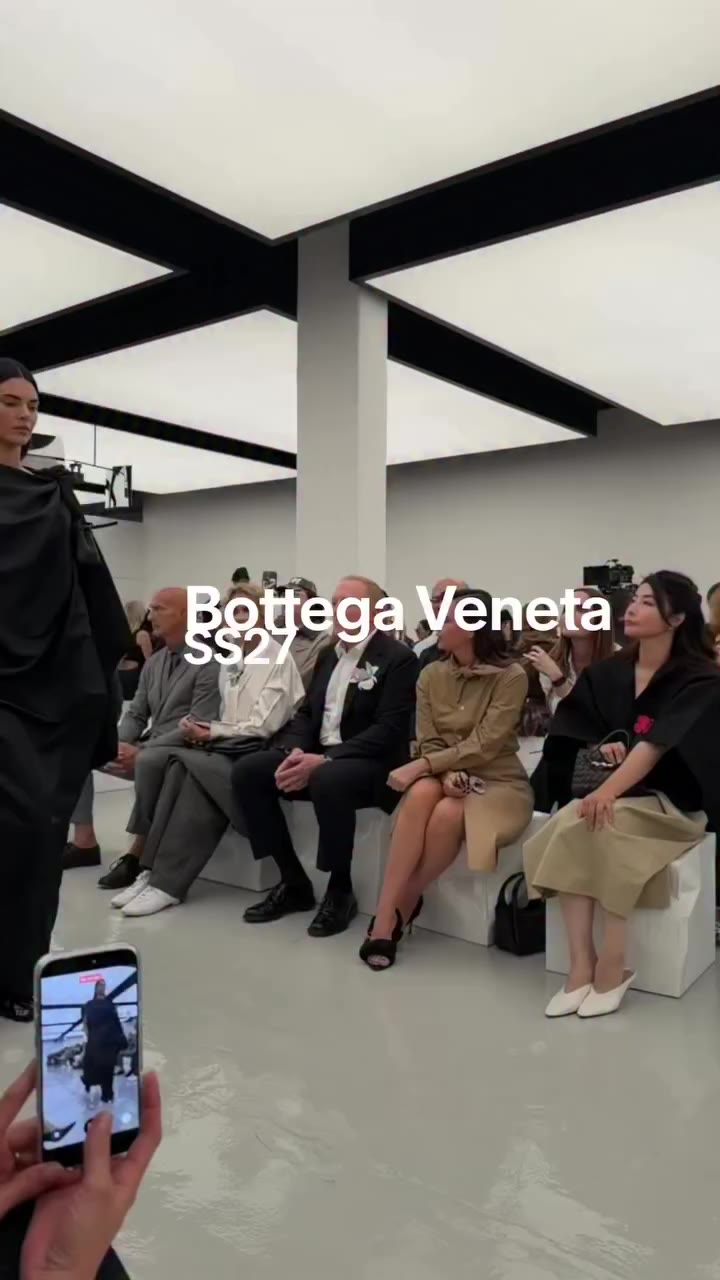 What did you think of #BottegaVeneta’s latest collection?