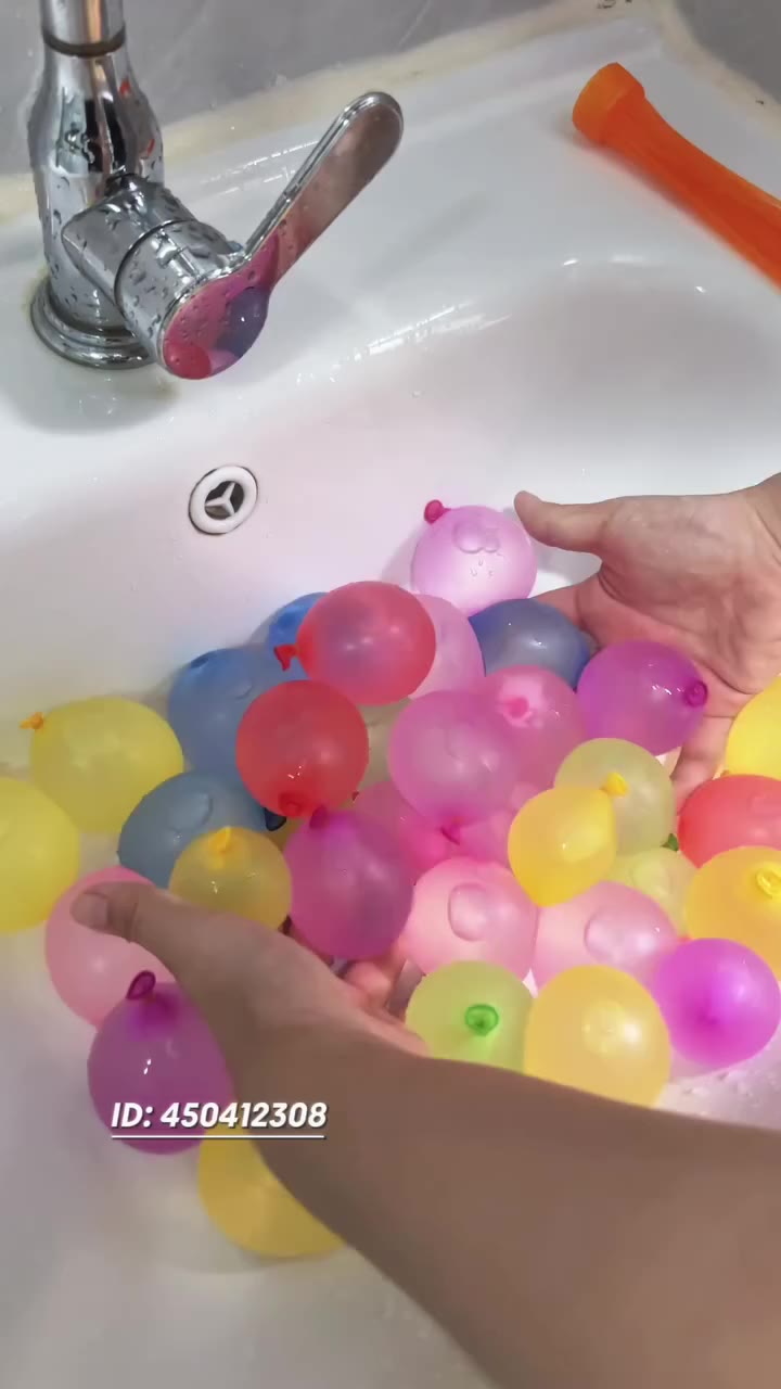 Ready, set, splash 🎃💦 These mini water balloons + the fill-up gadget are…
