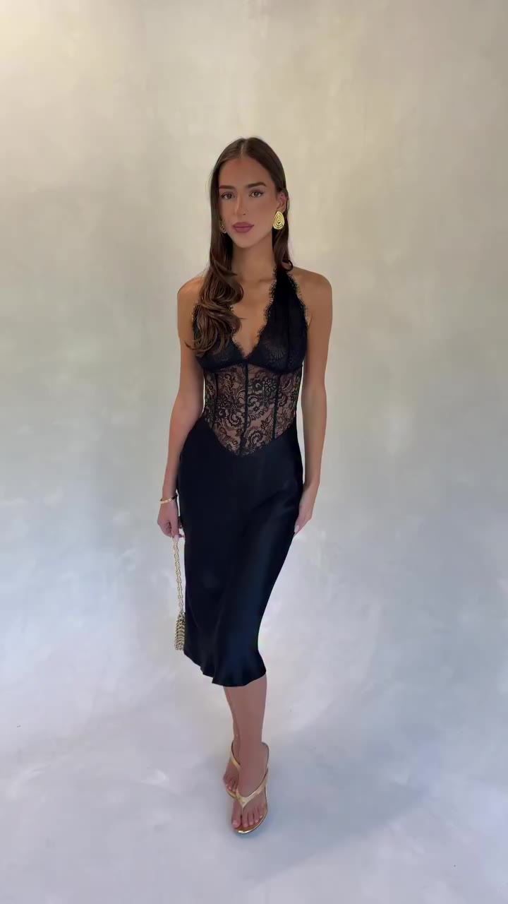 Midi dress season is upon us.