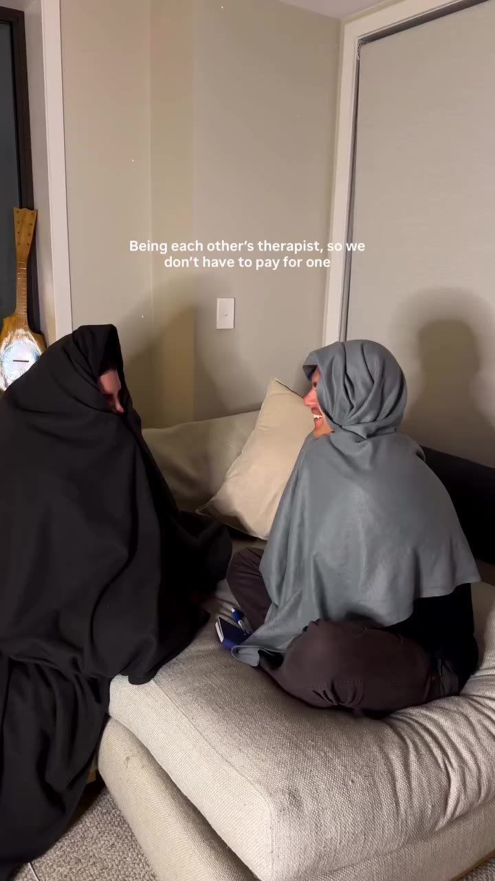 We love a trauma bond 🤣🤏🏽 that’s what besties are for right?! #besties…