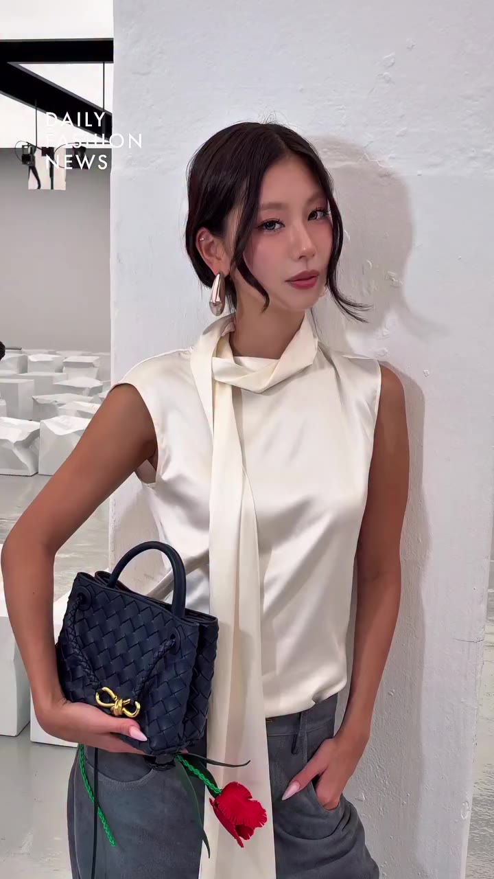 MONAKO IN BOTTEGA VENETA SS27 🌹 📍BOTTEGA VENETA SS27, MILAN @newbottega…