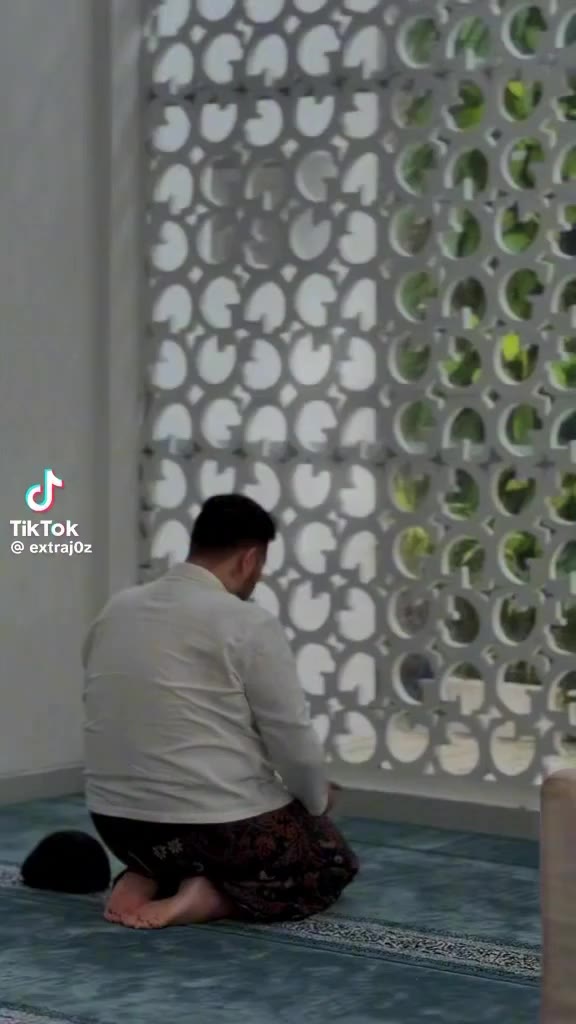 Aku niat karna Allah SWT & aku berusaha bersama dokter yg tepat @cissienugraha…
