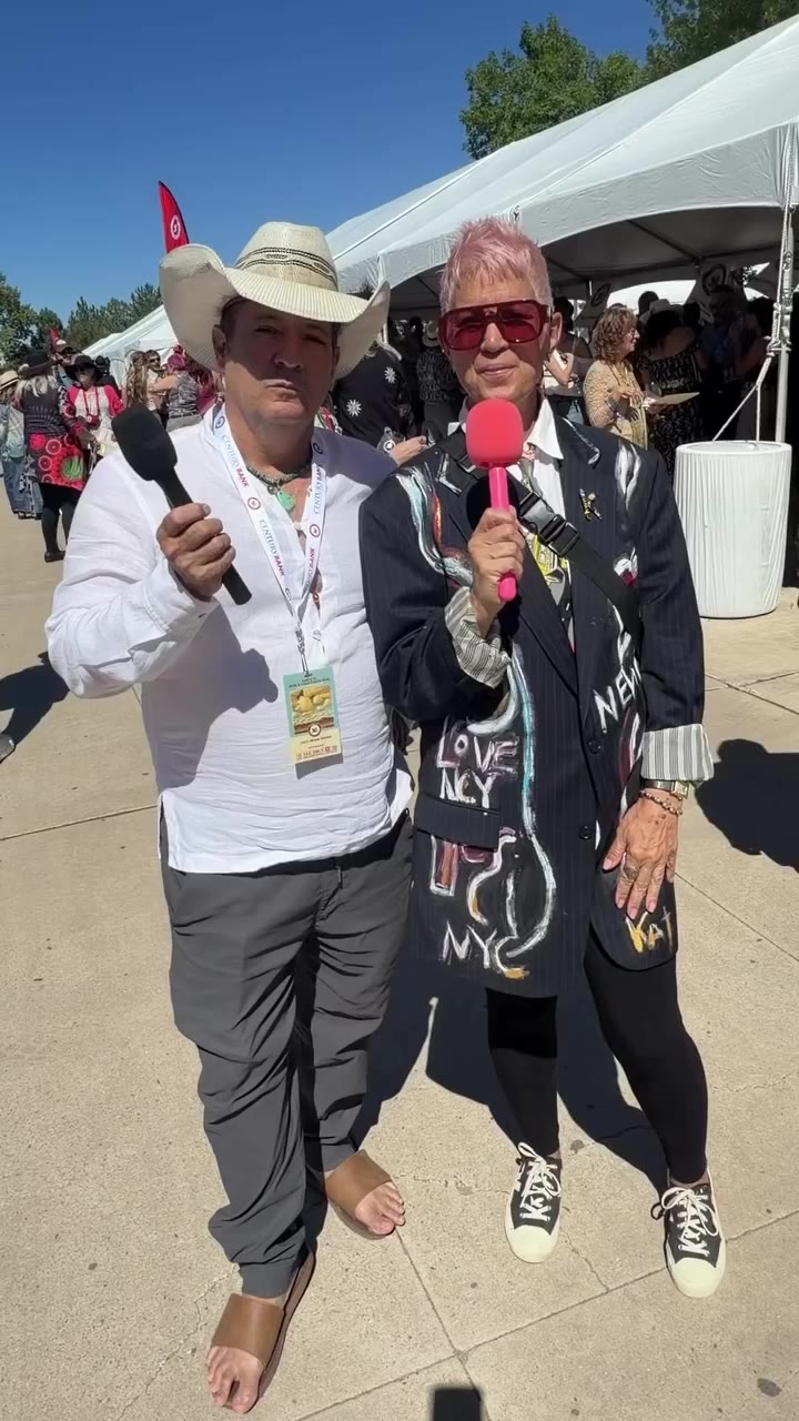 Robert hijacked Kat (the Midtown Queen) at Wine & Chile! 😂🍷🌶️…
