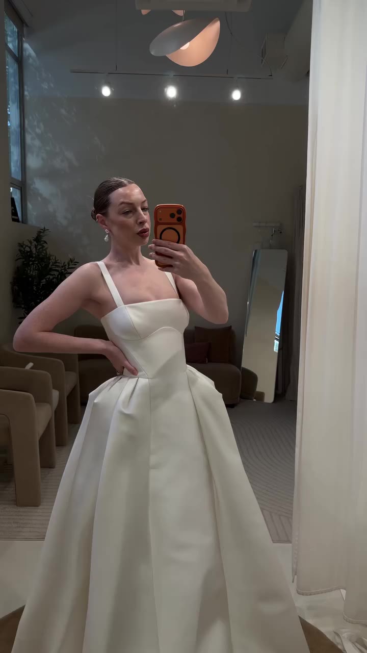 Some dresses are pretty. JORDAN is a work of art 💫 Sculpted taffeta…