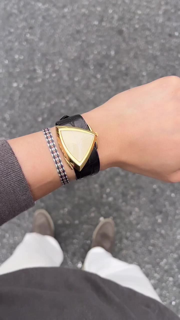 My favorite shaped watch of all time: Patek Philippe Triangular ref. 3412…