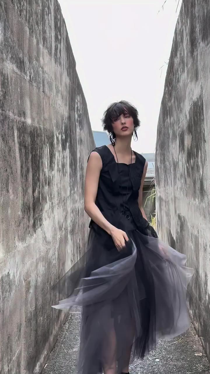 Akin to a modern-day fairytale, the Axis Tulle Skirt features subtle layers…